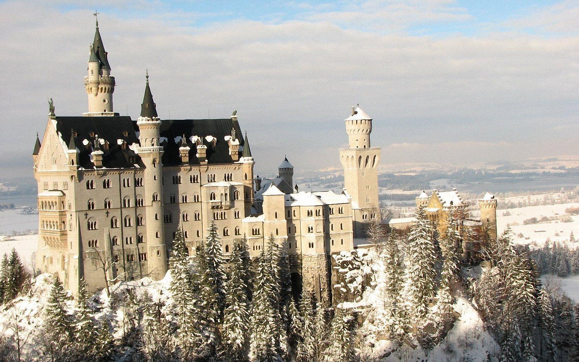 Neuschwanstein Castle wallpapers 174025