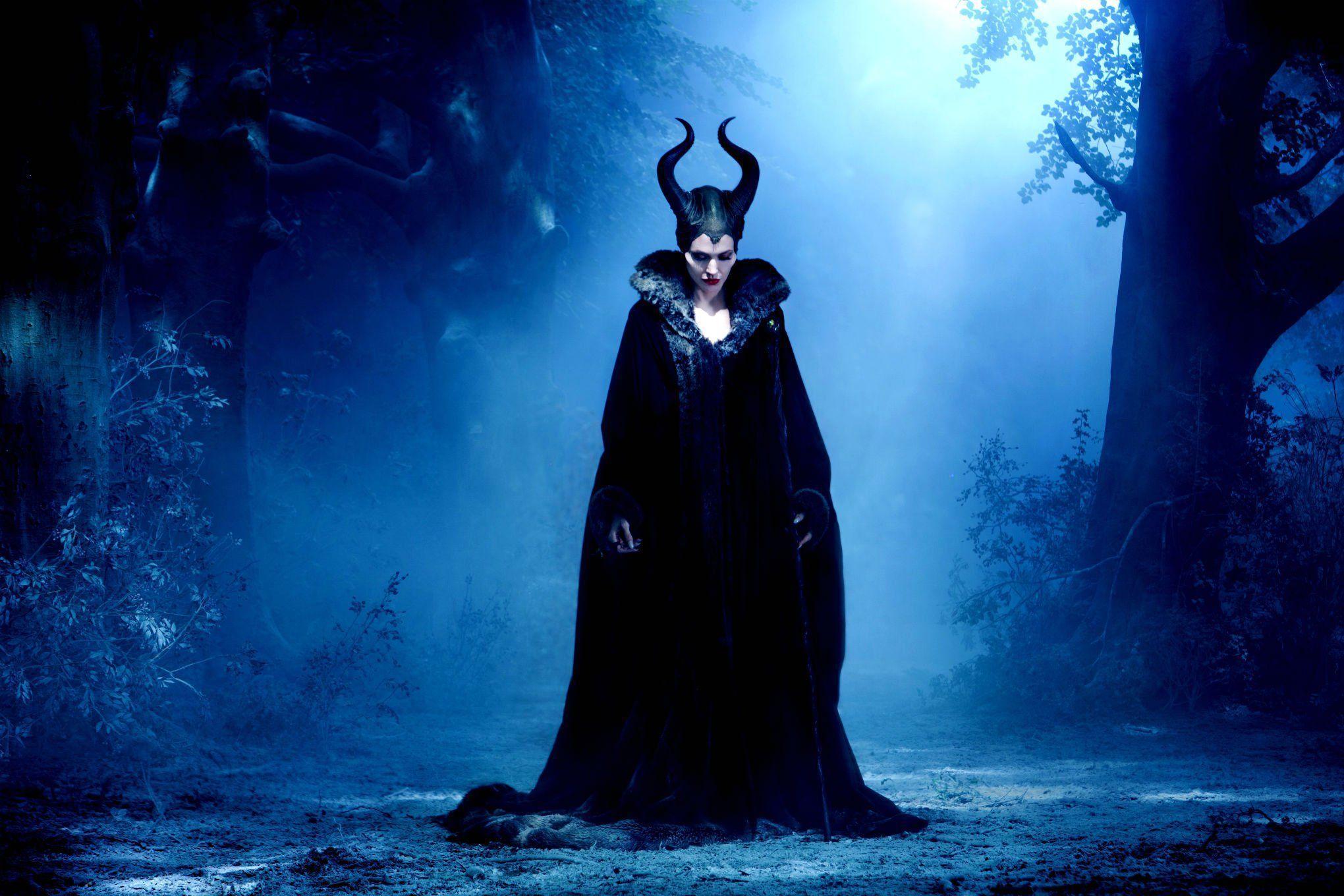 9 HD Maleficent Movie Wallpapers