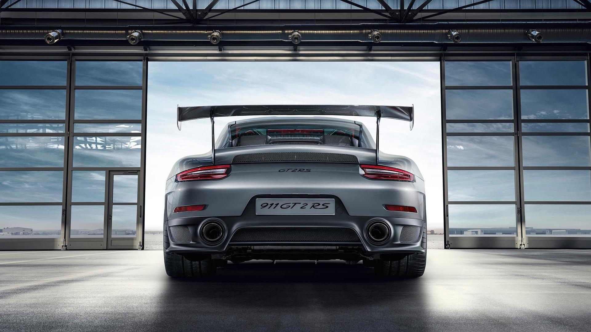 PORSCHE 911 GT2 RS WALLPAPERS