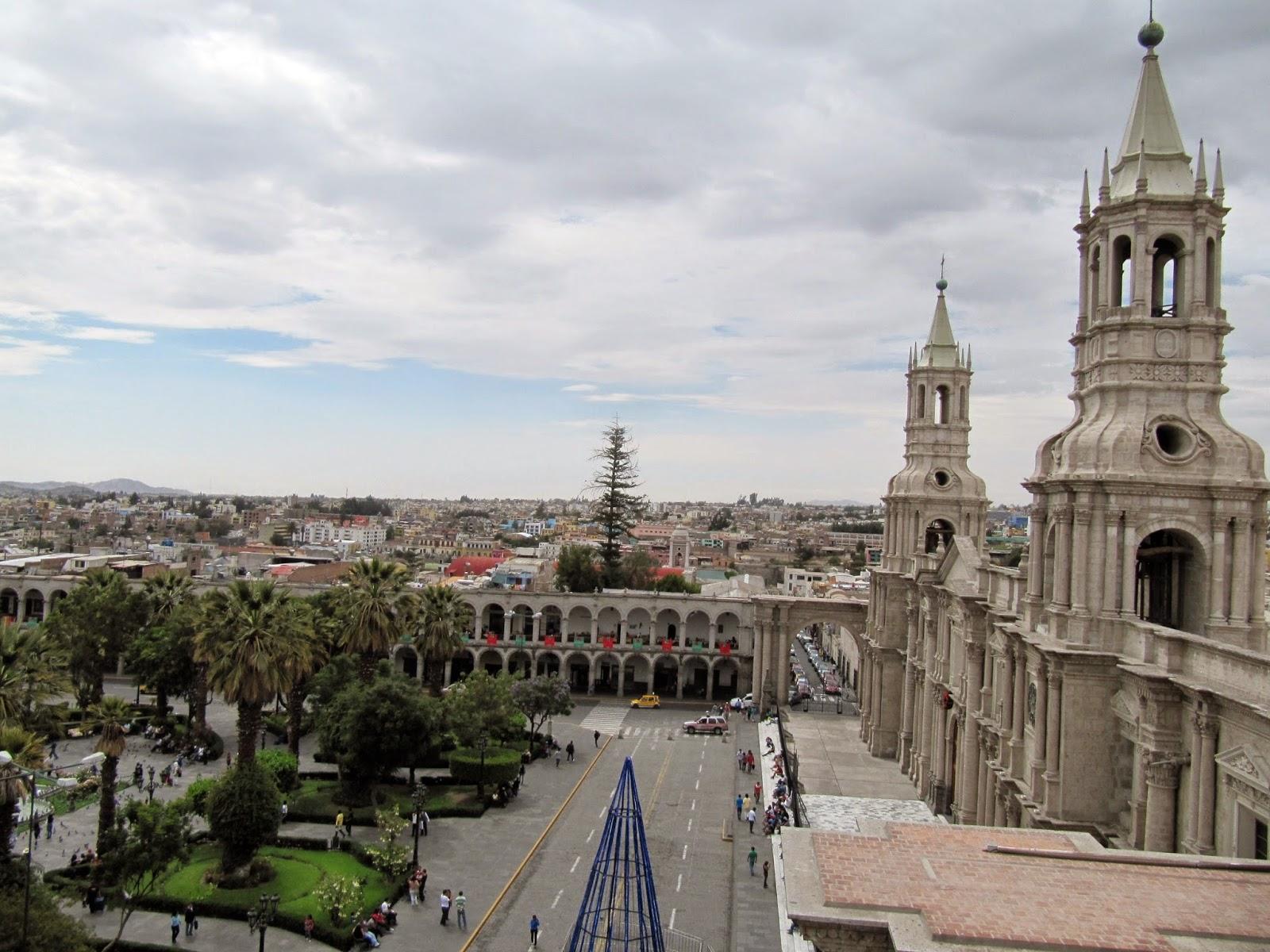 h1> Arequipa : entre la belleza y el caos 