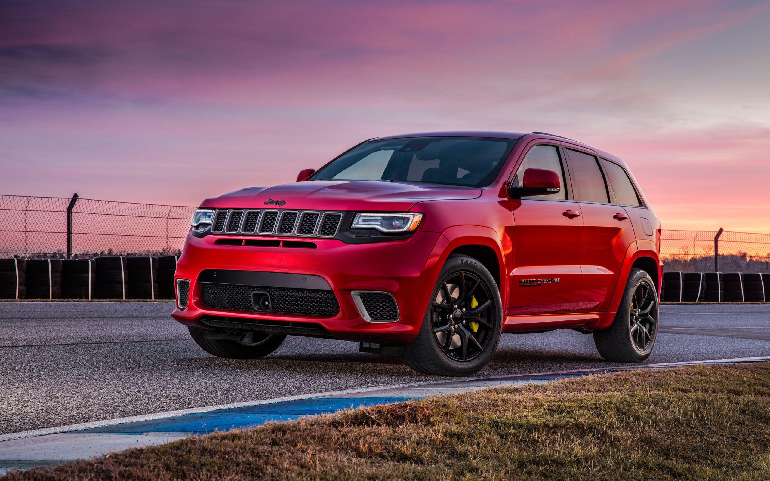 2018 Jeep Grand Cherokee Trackhawk Wallpapers