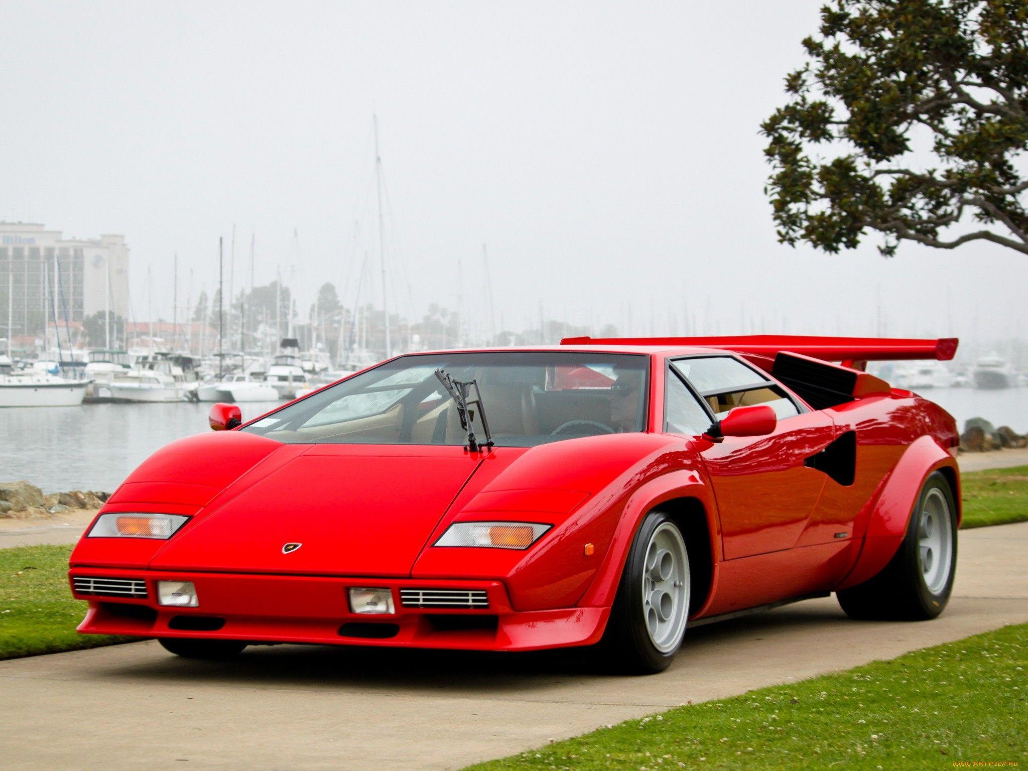 Red Lamborghini Countach wallpapers