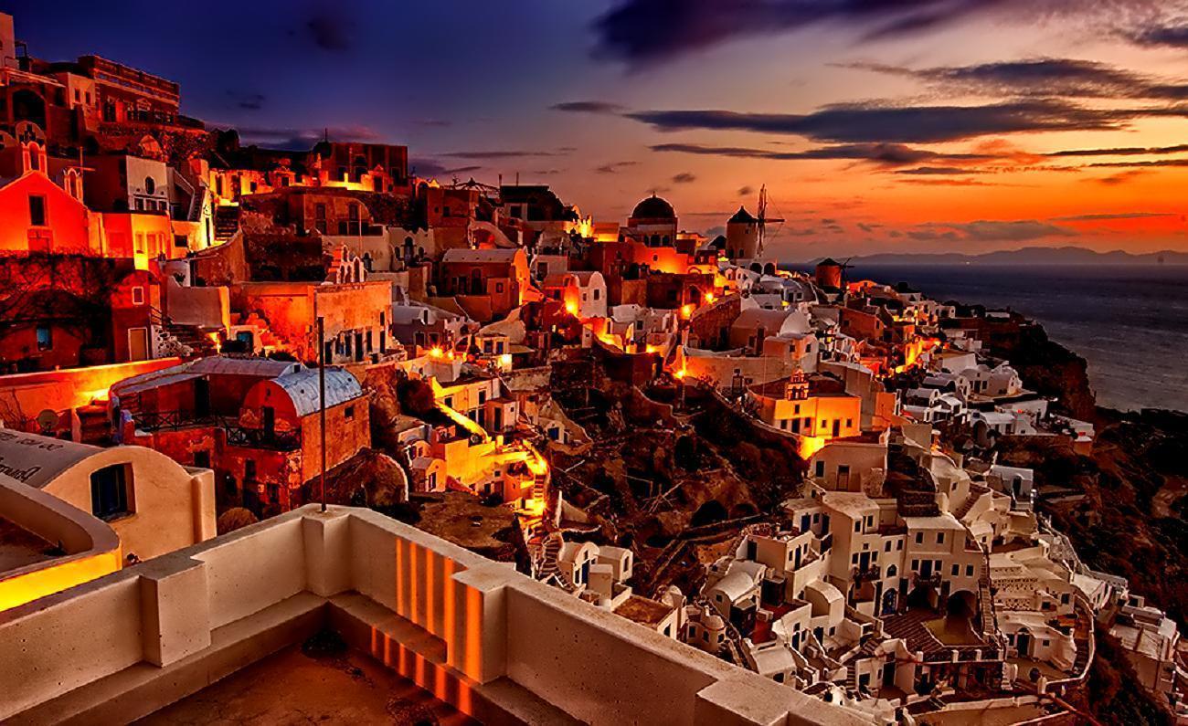 Santorini Sunset Desktop Wallpapers