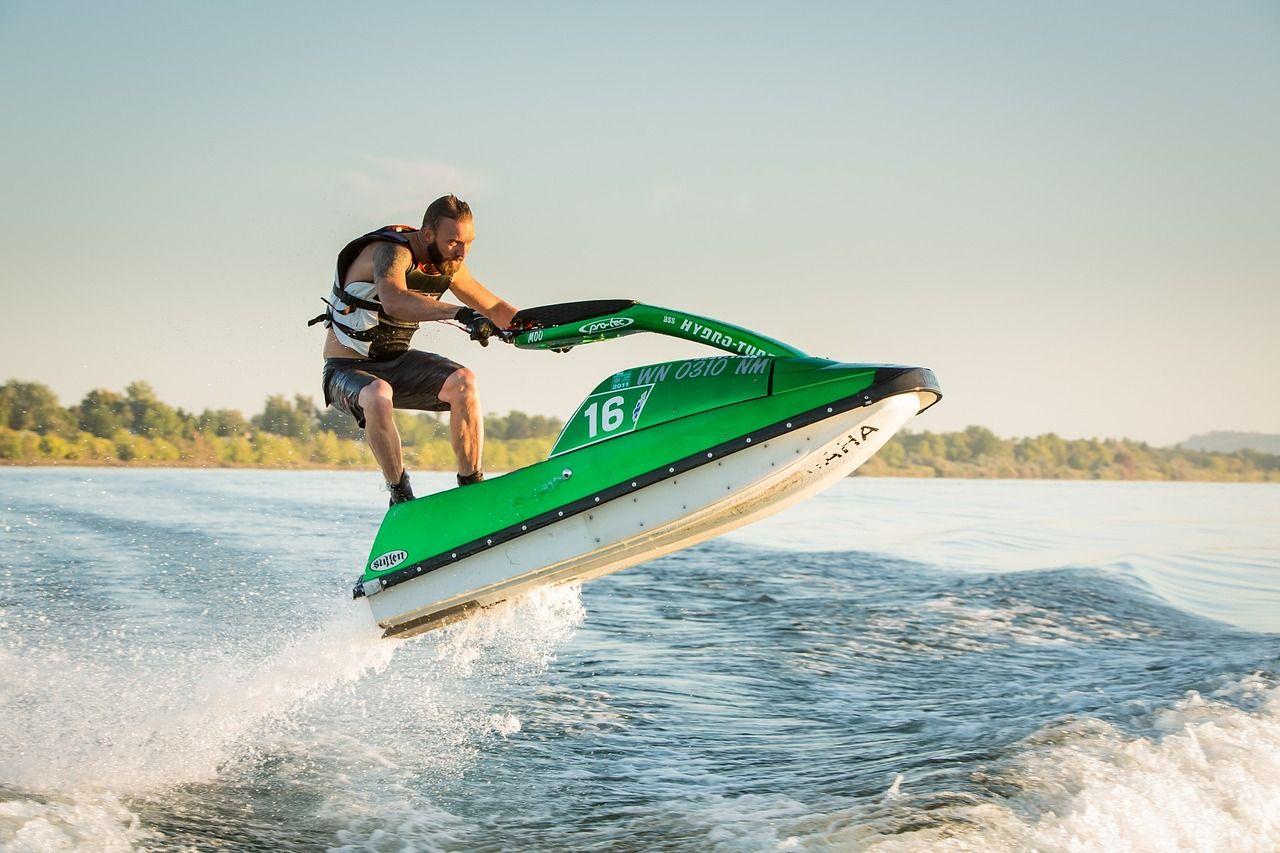 jet ski green