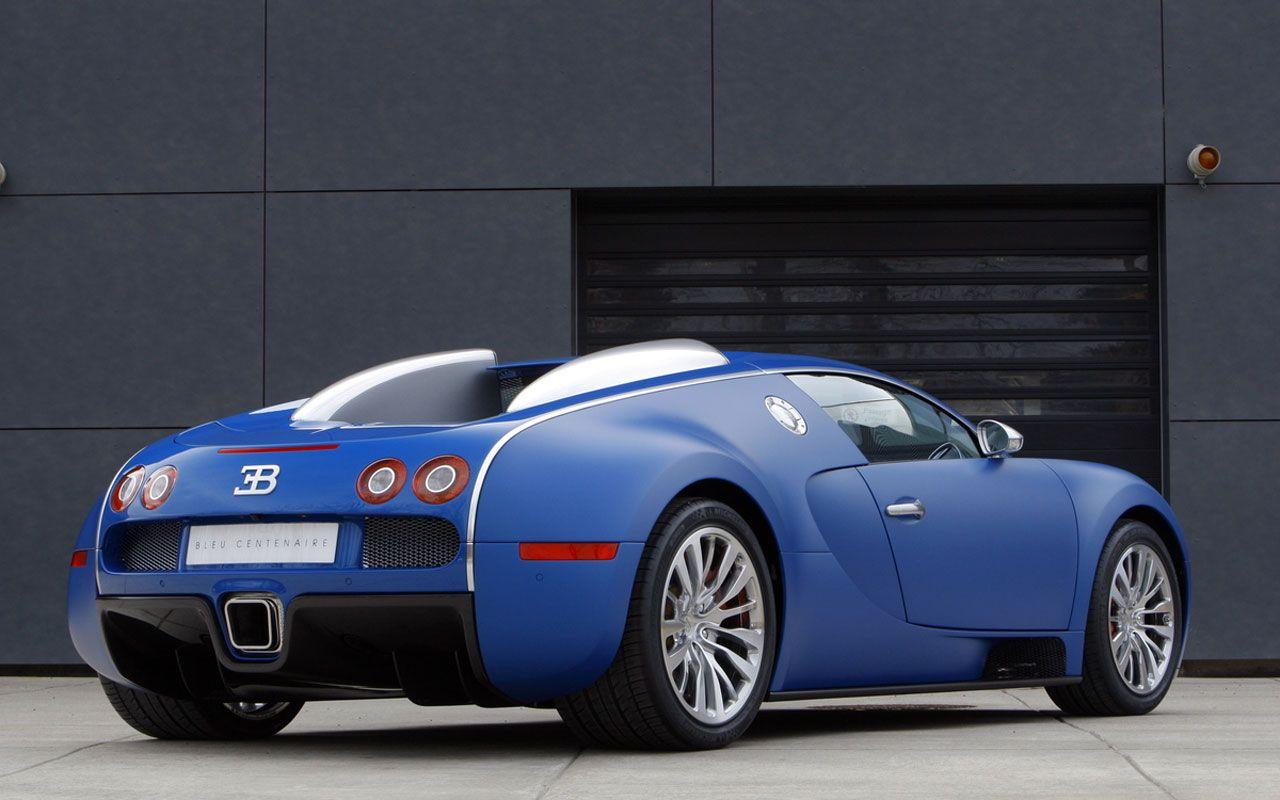 Blue Bugatti Veyron…lovely.