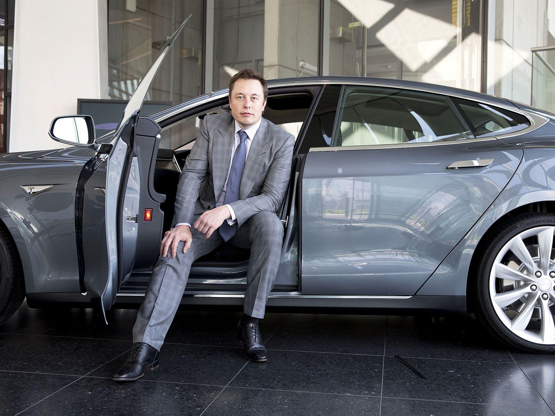 LOW OIL PRICES BAD FOR ELECTRIC CARS – MUSK