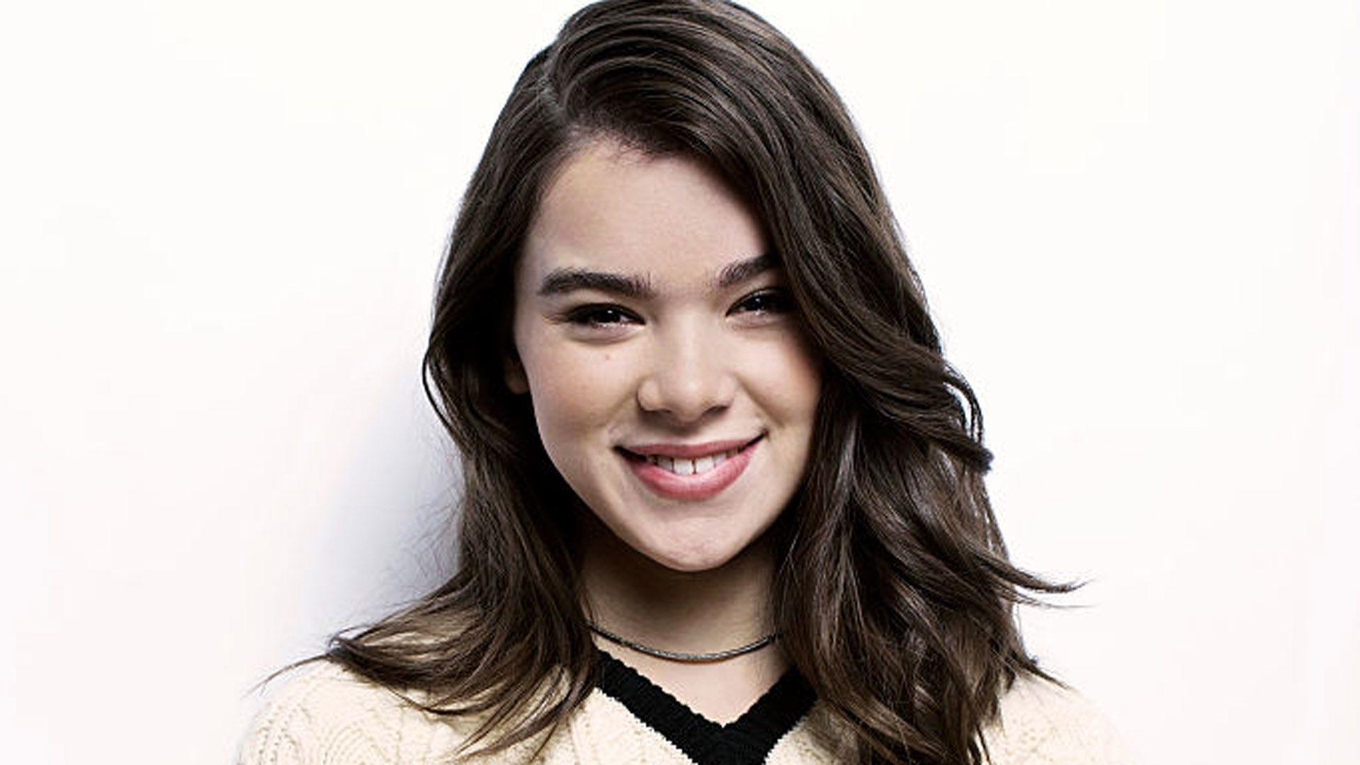 Hailee Steinfeld HD Wallpapers