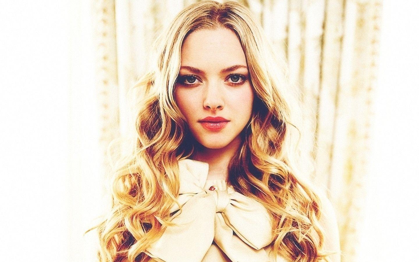 Photos Amanda Seyfried PC And Mac Wallpapers