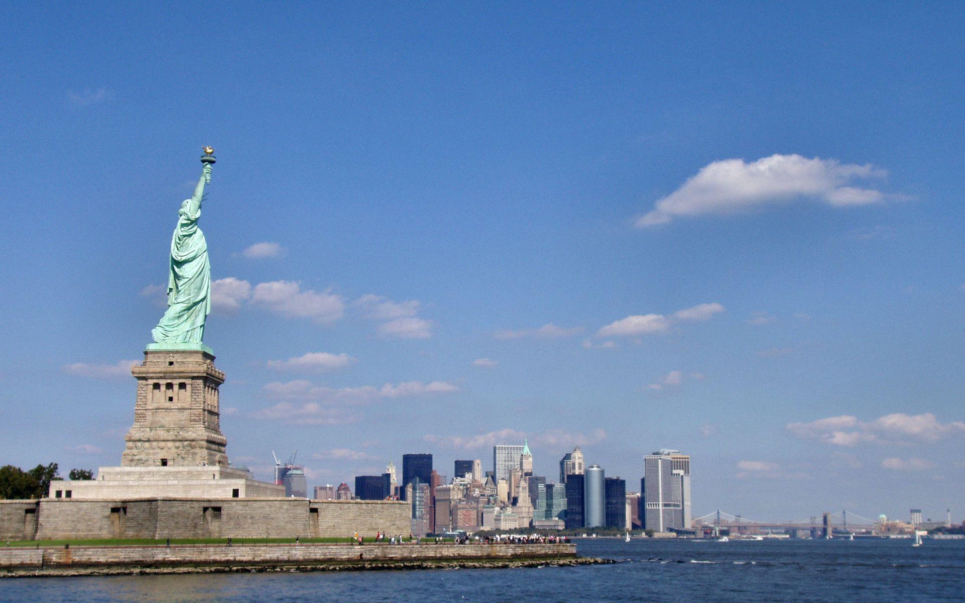 New York Statue Of Liberty wallpapers