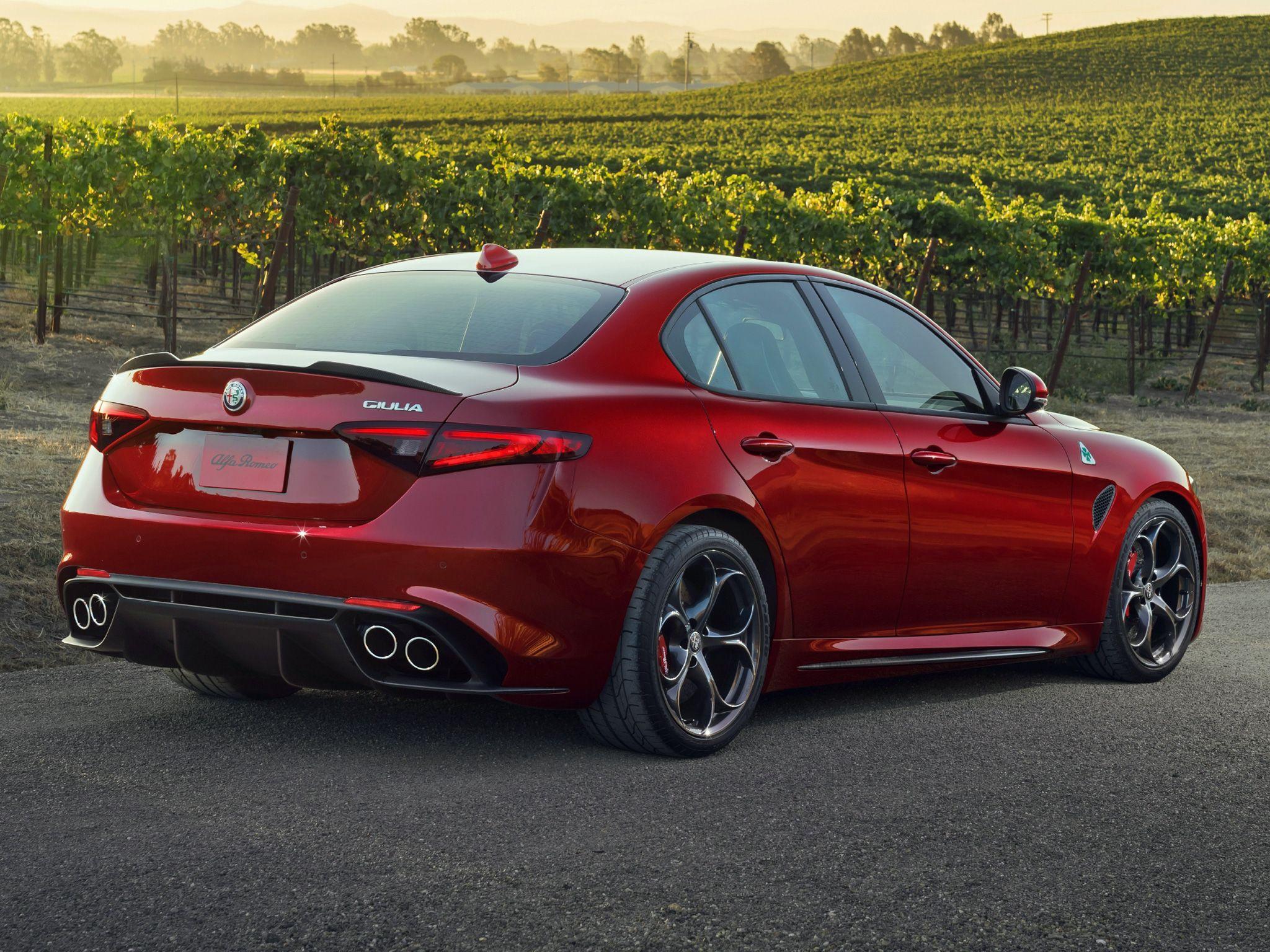 2017 Alfa Romeo Giulia Quadrifoglio: Preview