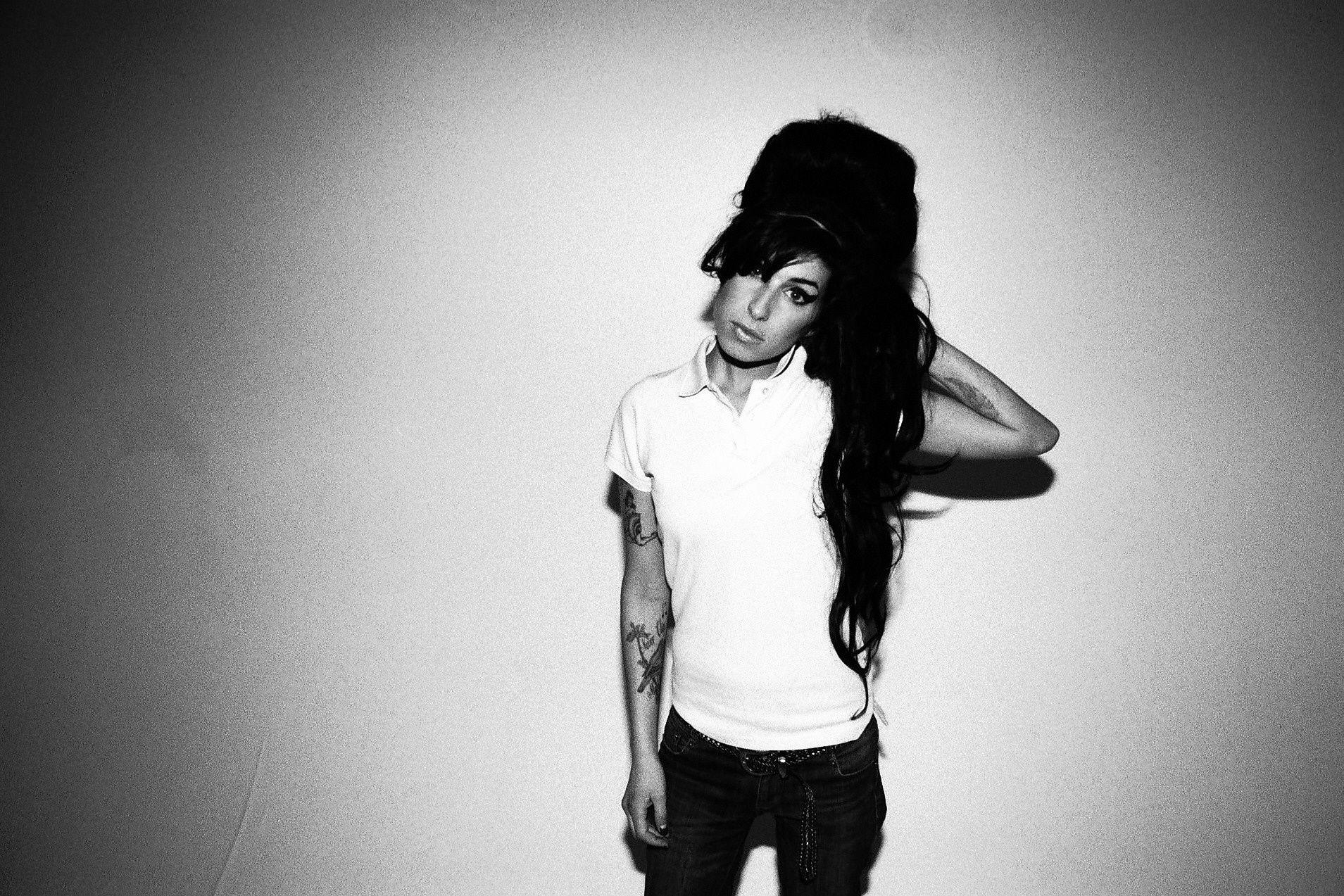 Amy Winehouse photo 131 of 199 pics, wallpapers