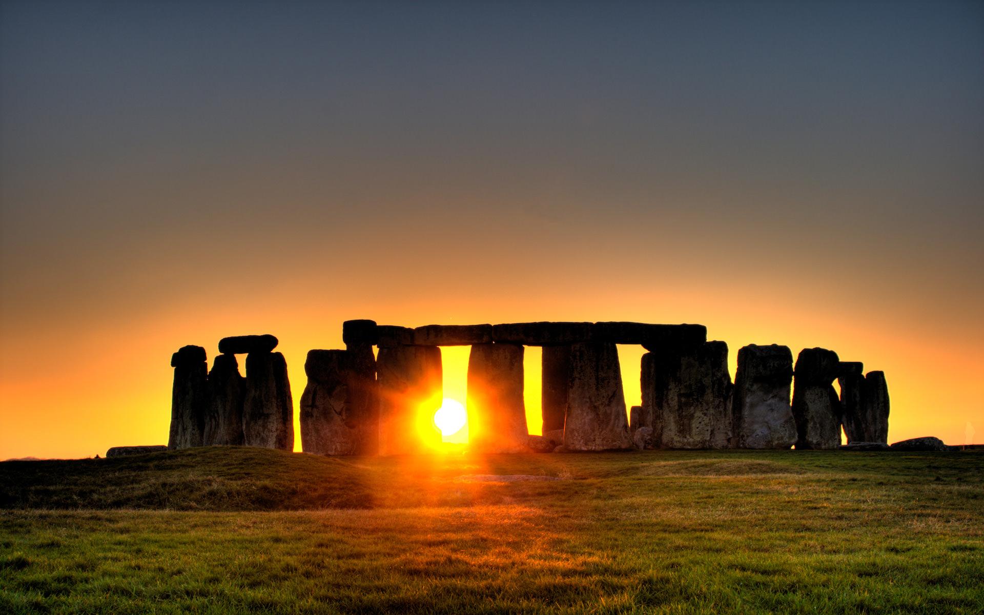 Free Summer Solstice At Stonehenge computer desktop wallpapers