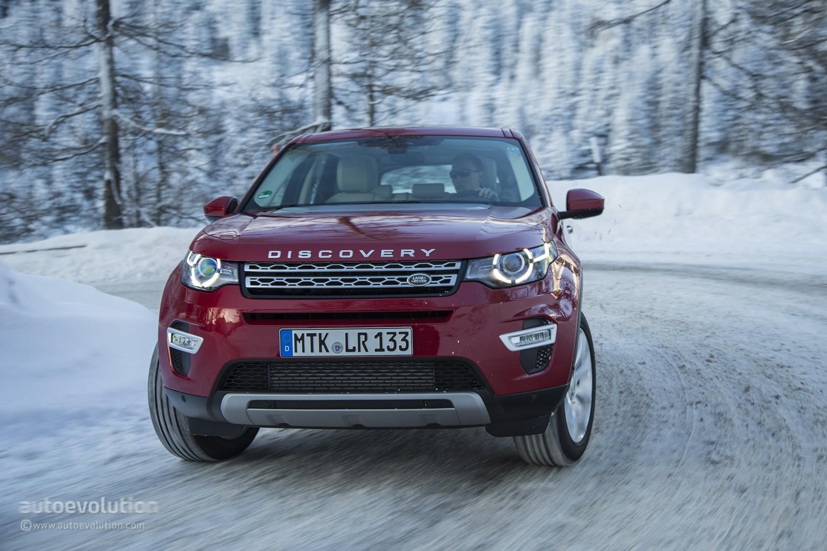 2015 Land Rover Discovery Sport HD Wallpapers: All the Right Moves