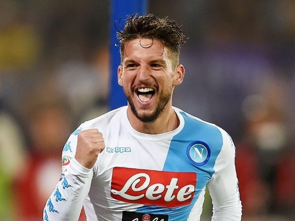 Napoli confirm new deal for Mertens