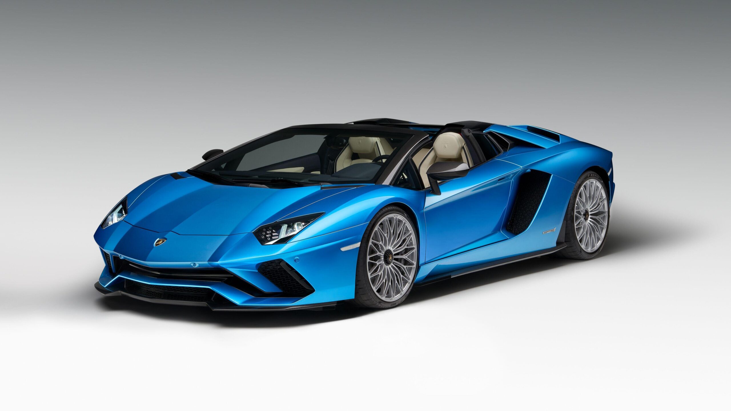 2018 Lamborghini Aventador S Roadster 4K Wallpapers