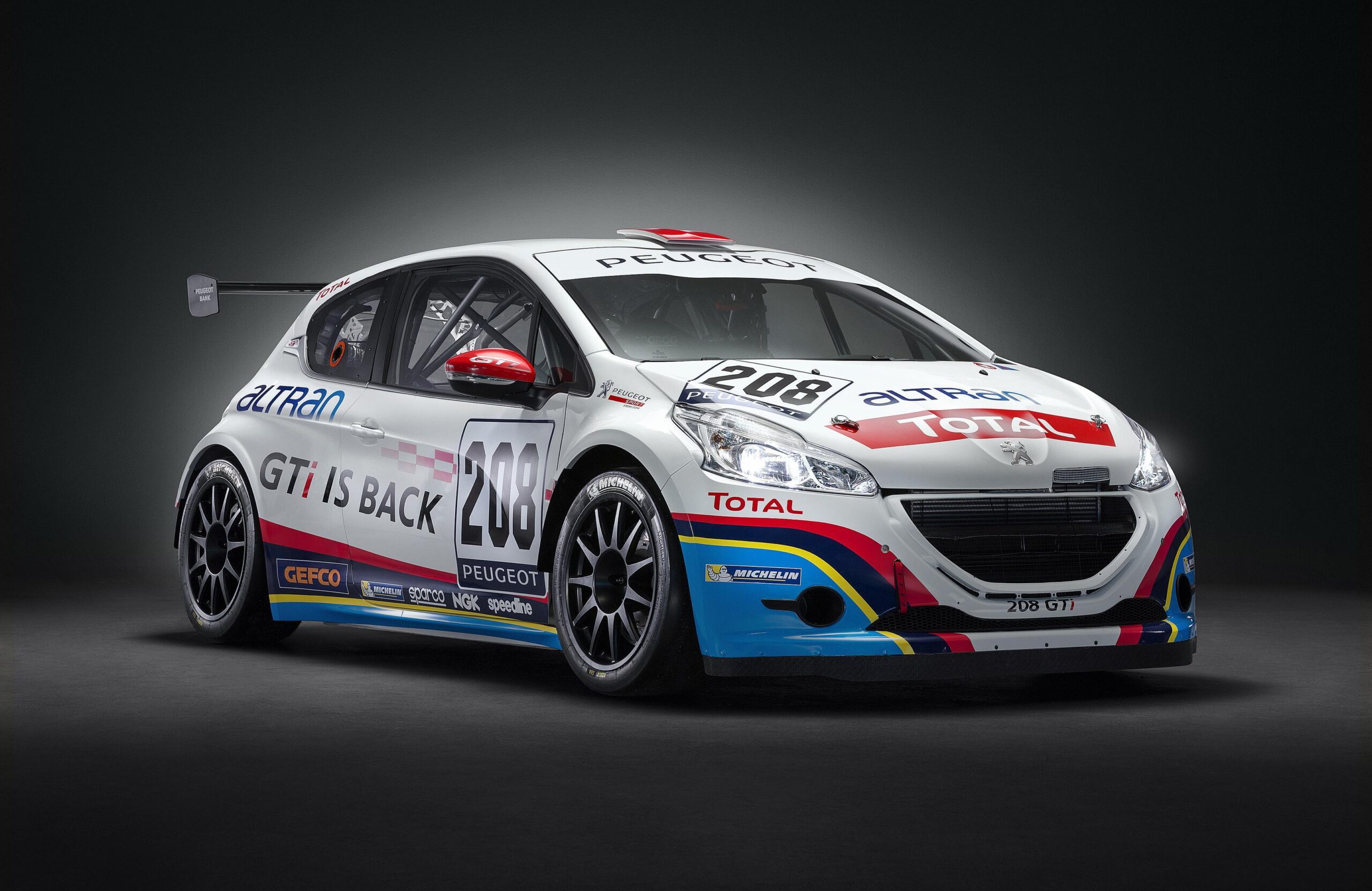 Peugeot Wallpapers 2.01 Mb