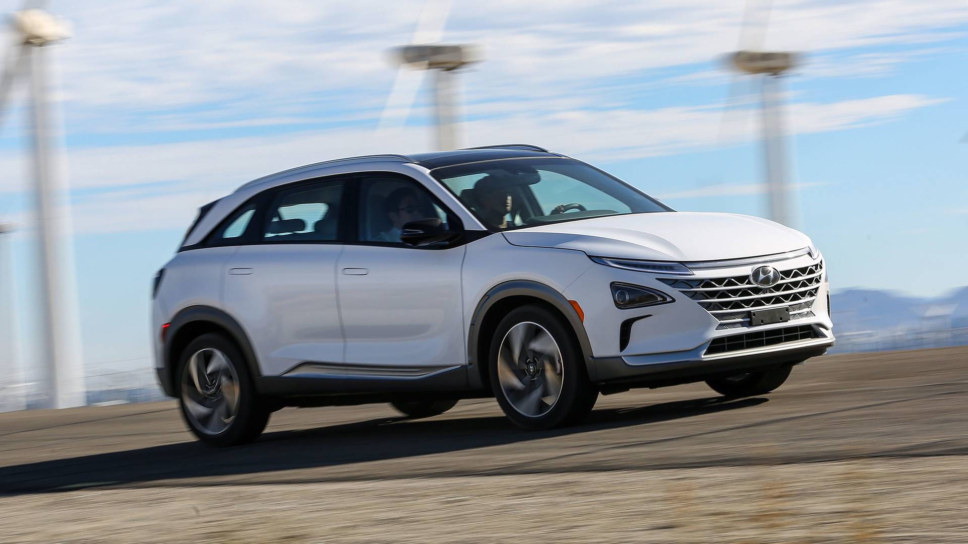 Hyundai Nexo FCEV Nets Just 57 MPGe, 0