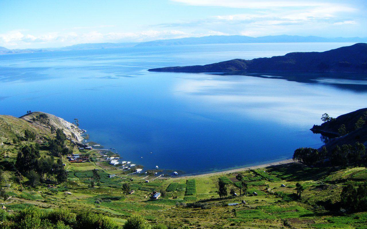 Lago Titicaca, en la frontera entre Perú y Bolivia