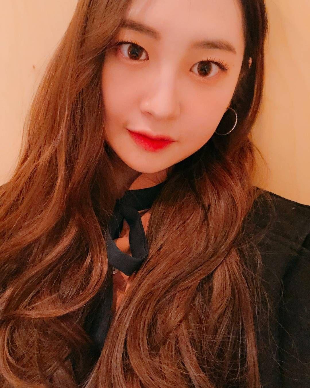 MOMOLAND