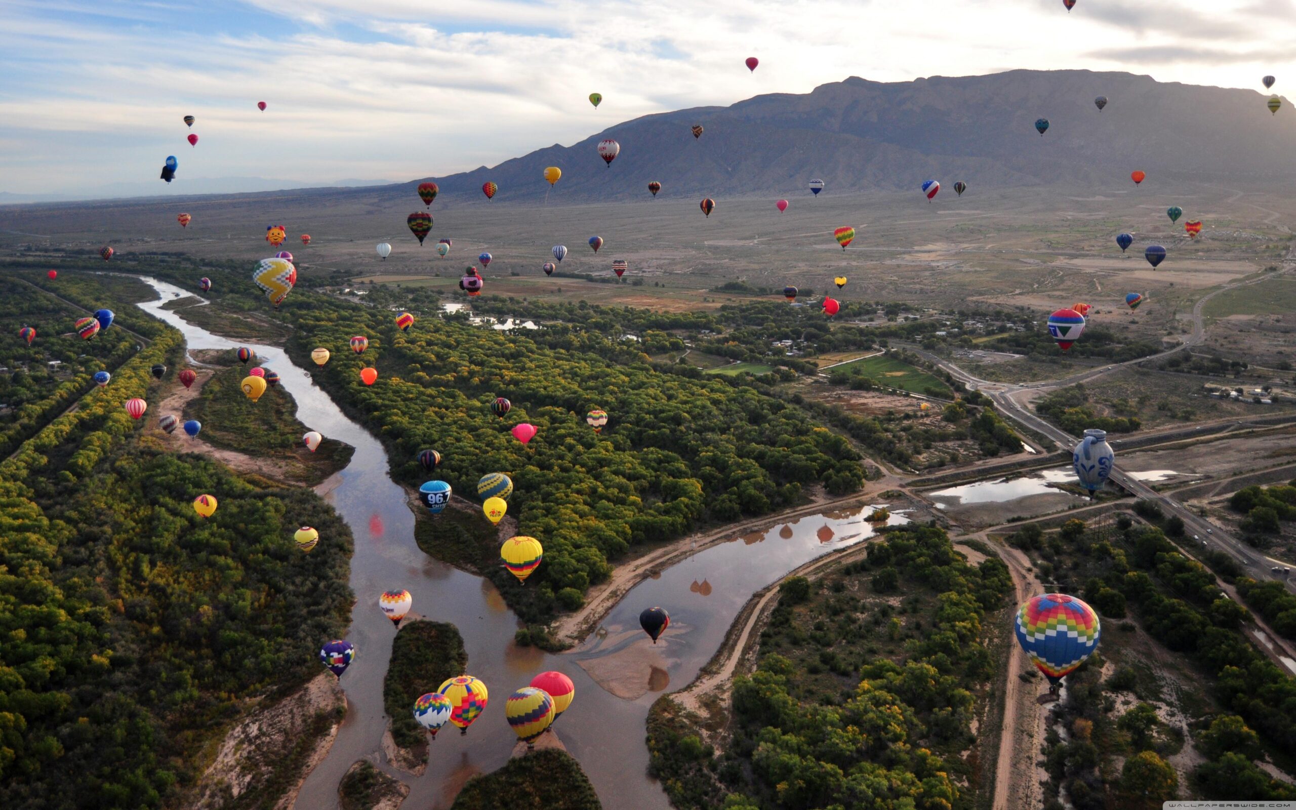 Balloon Fiesta At The Rio Grande In Albuquerque ❤ 4K HD Desktop