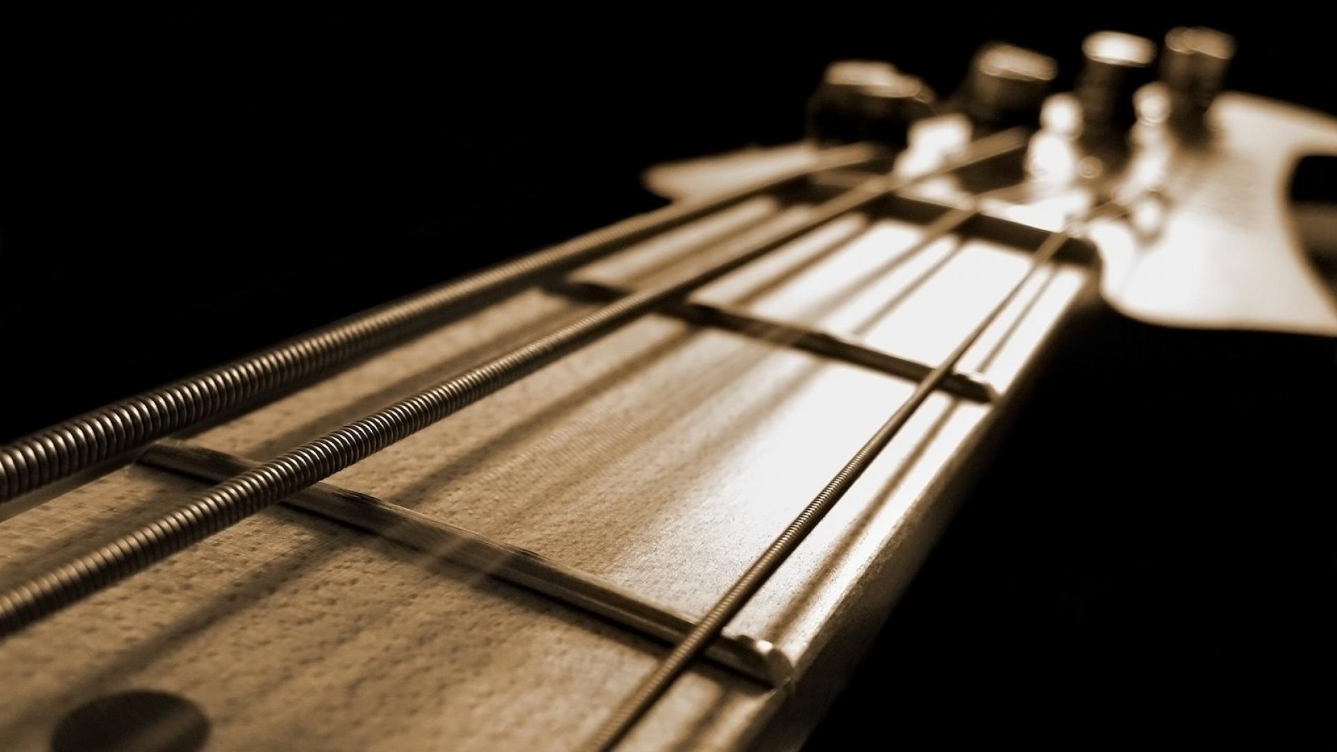 Ringing Bass String HD Wallpapers