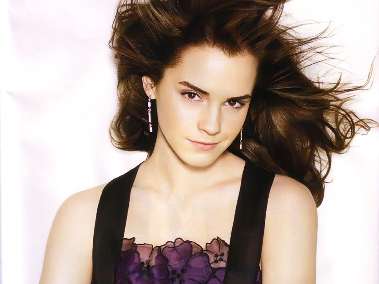 Latest Emma Watson HD Wallpapers Download