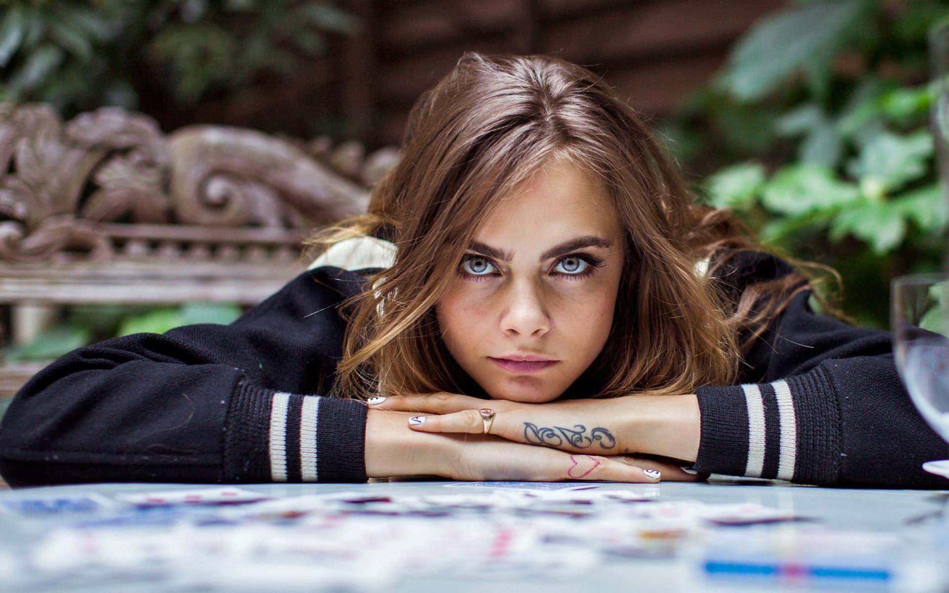 Cara Delevingne Wallpapers Image Photos Pictures Backgrounds