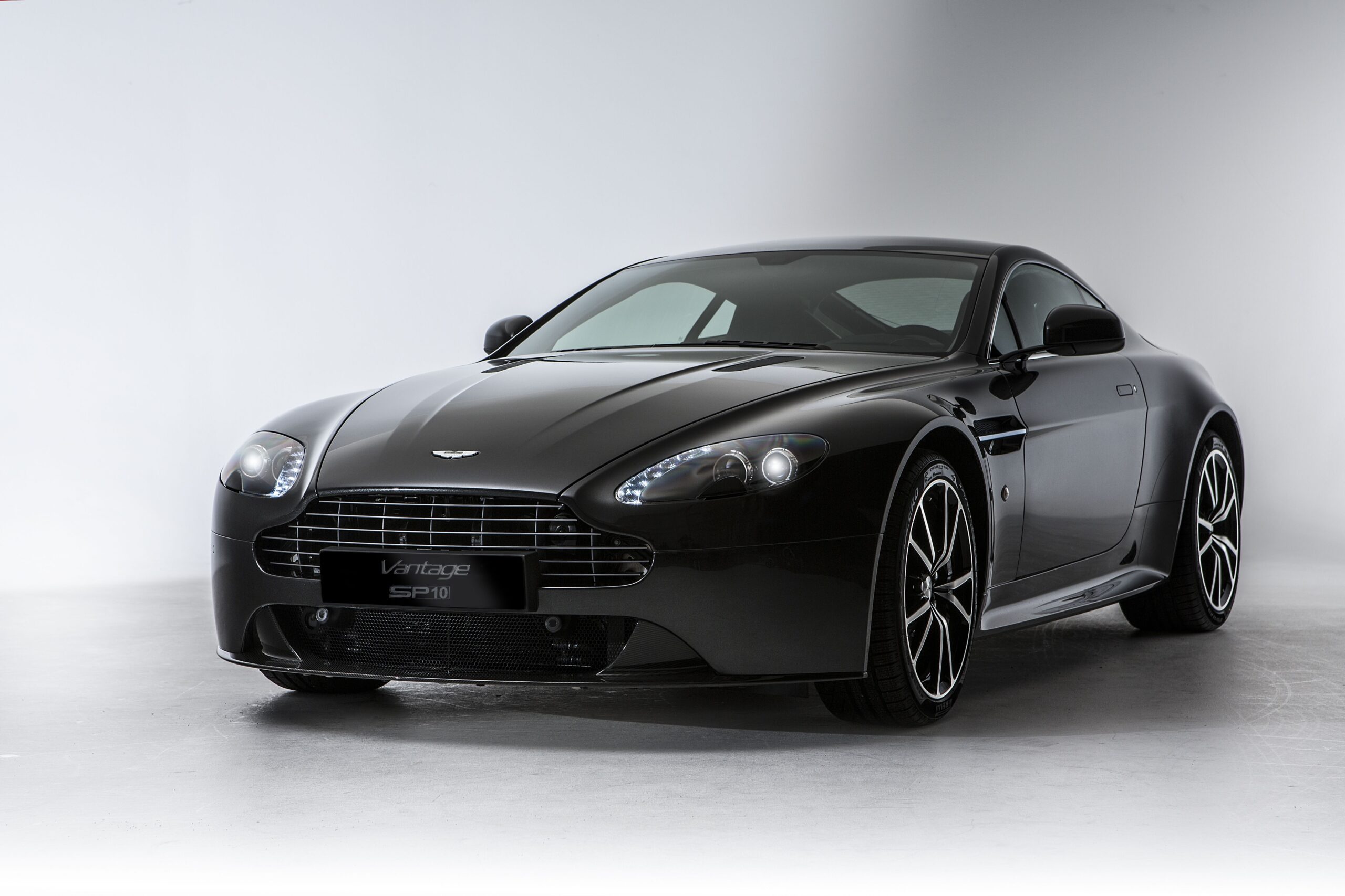 Cars Aston Martin V8 Vantage N400 4 wallpapers