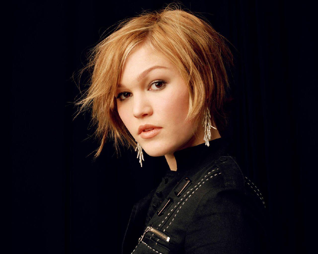 Julia Stiles