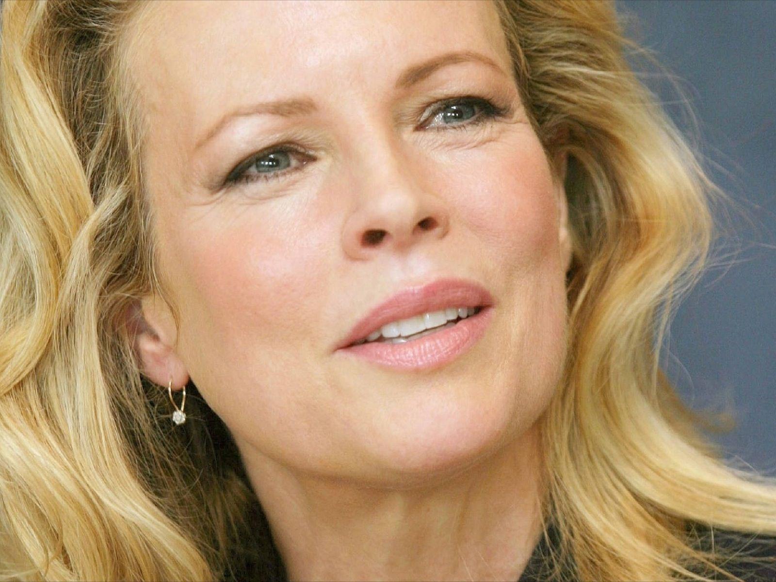 Kim Basinger Plastic Surgery