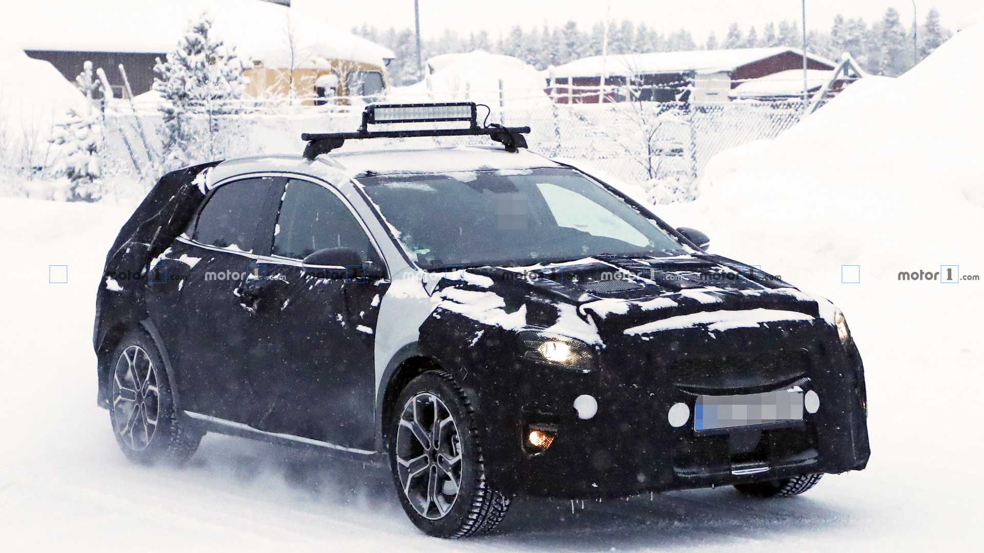 2019 Kia XCeed Crossover Spied Ahead Of Geneva Debut [UPDATE]