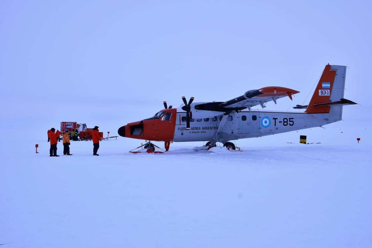 FINALIZÓ CON ÉXITO VUELO HISTÓRICO LA OPERACIÓN POLAR ENTRE BASES