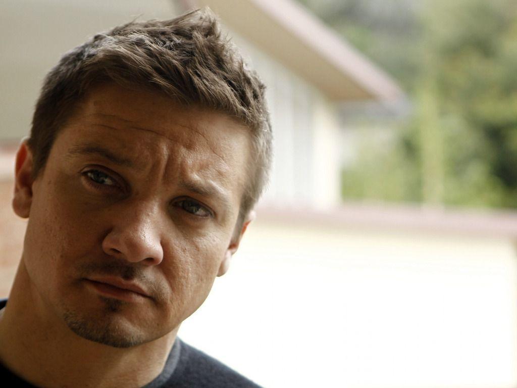 Jeremy Renner wallpapers