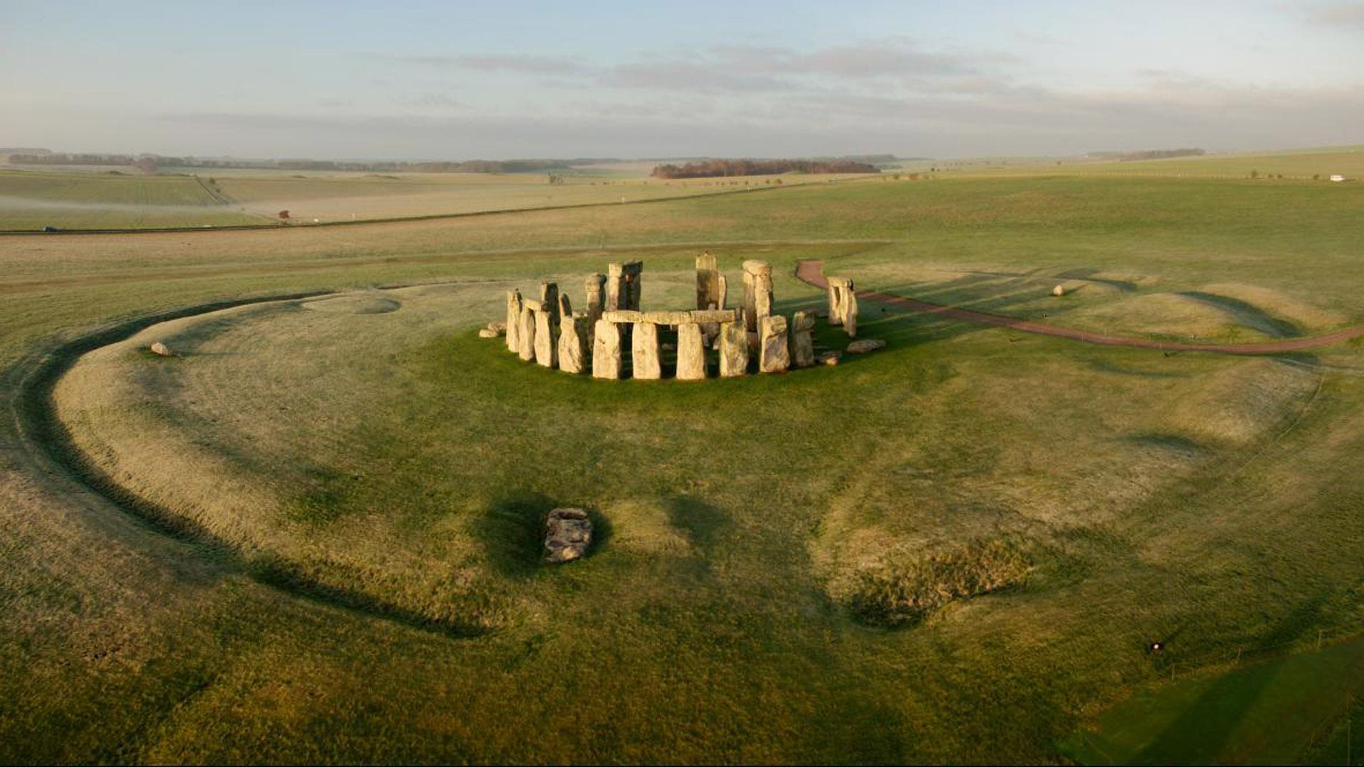 Stonehenge Monument Panorama Wallpapers – Travel HD Wallpapers
