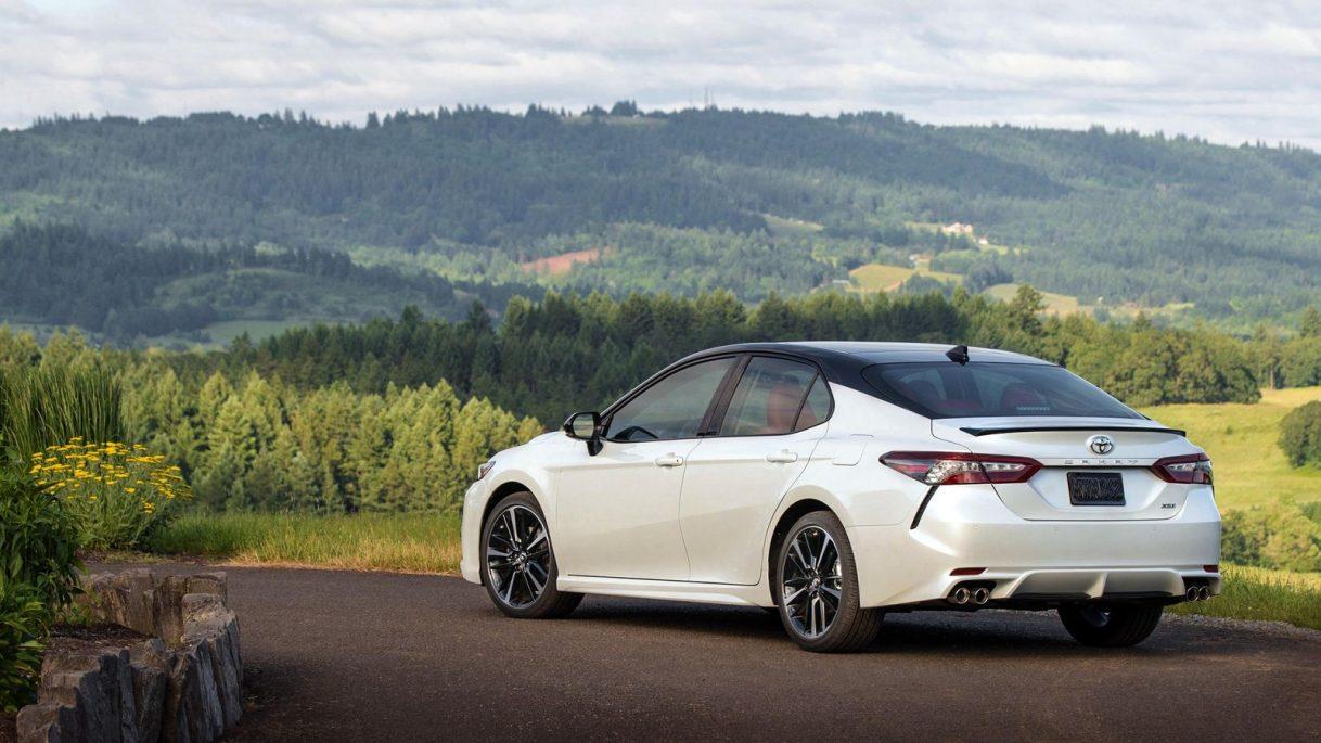 2019 Toyota Camry Rear High Resolution Wallpapers