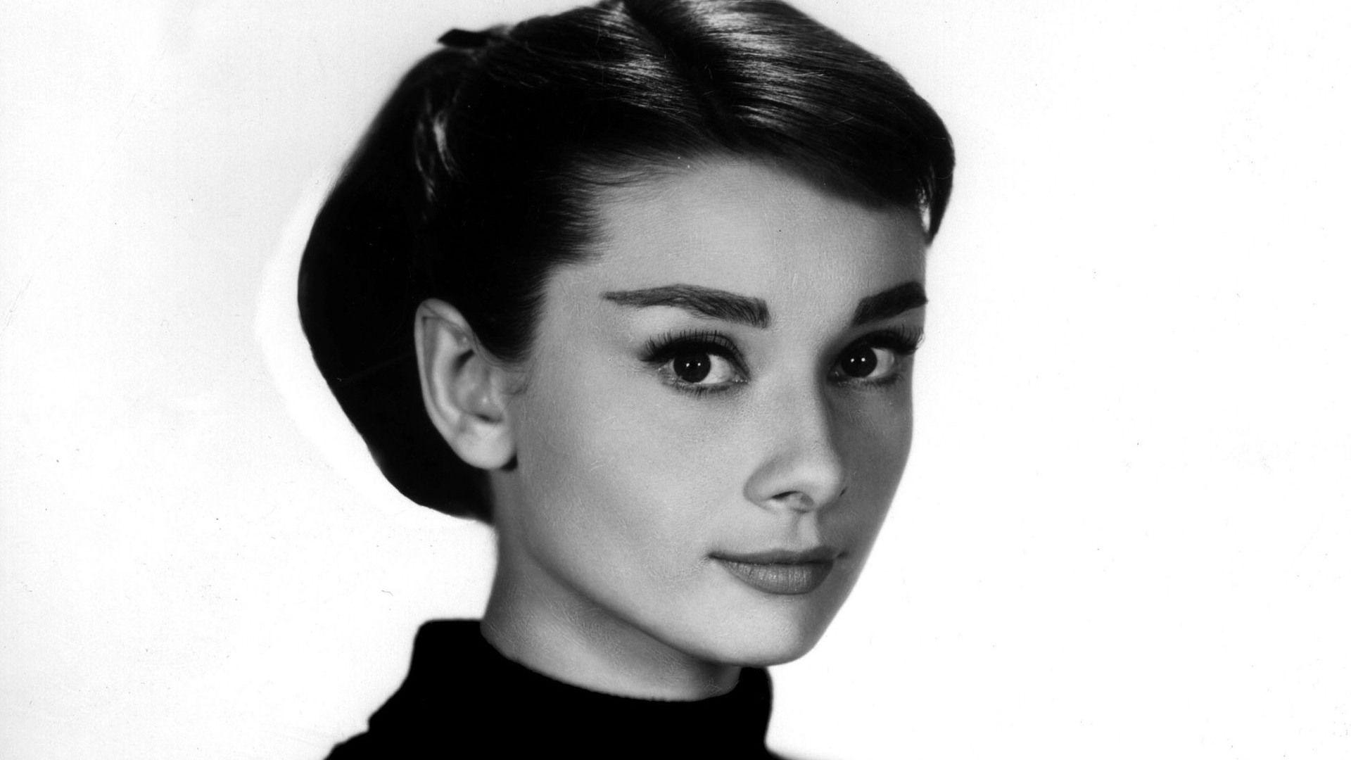 Audrey Hepburn Wallpapers #