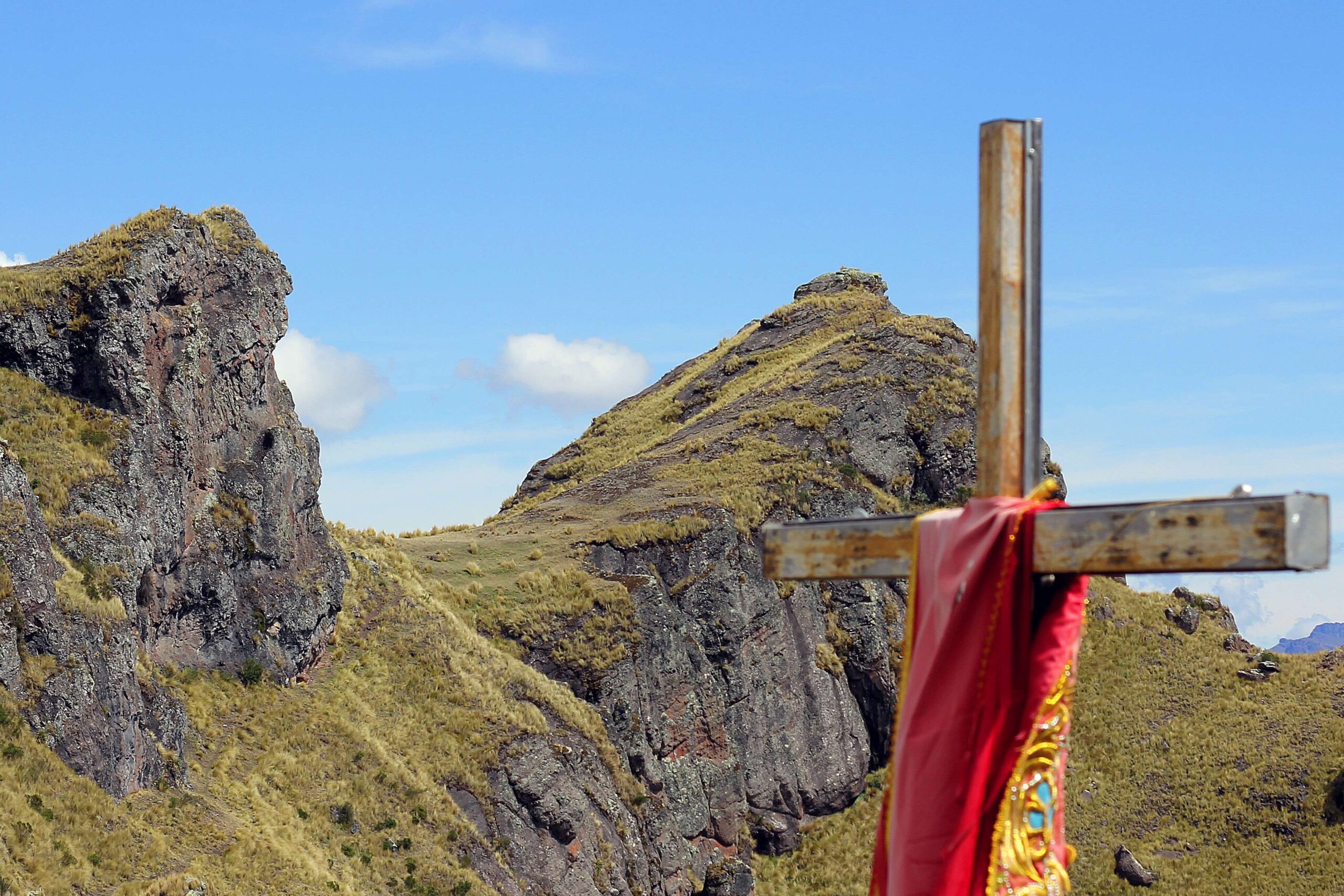 60d, beautiful, canon, cross, cusco, focus, mountain, mountains