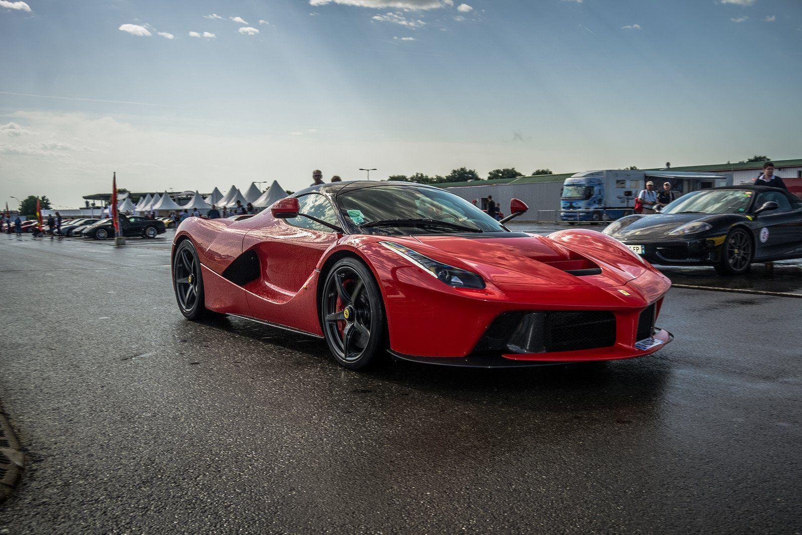 Awesome 42 Laferrari Wallpapers