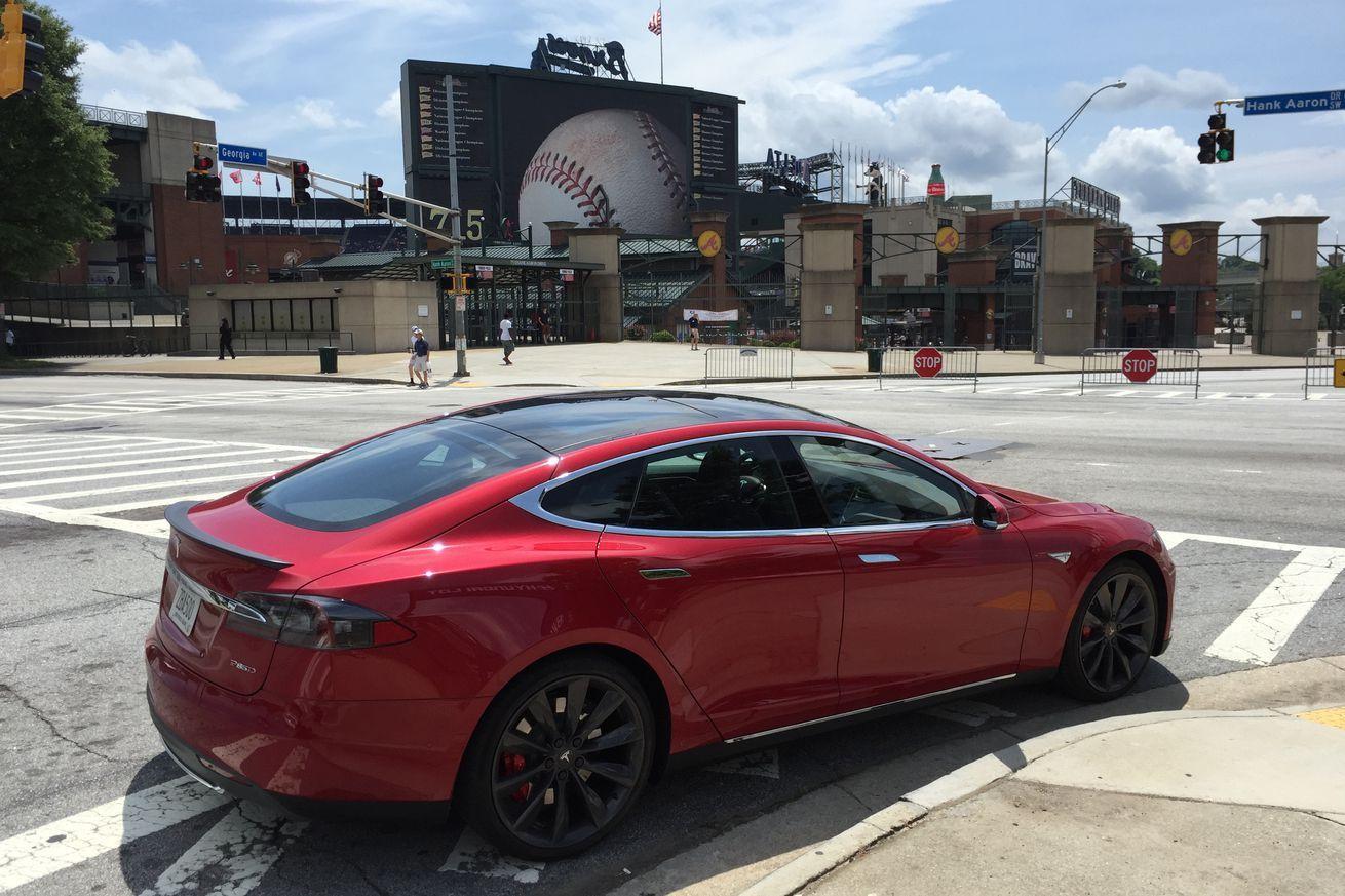 Can a Tesla survive a weekend of tailgating?