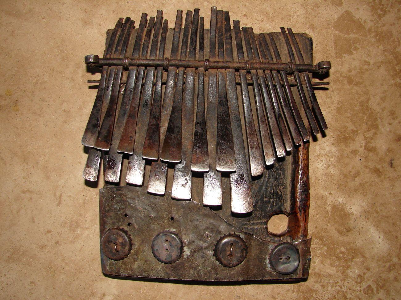 Kalimba Mbira Musical Instrument Zimbabwe Antique 1973