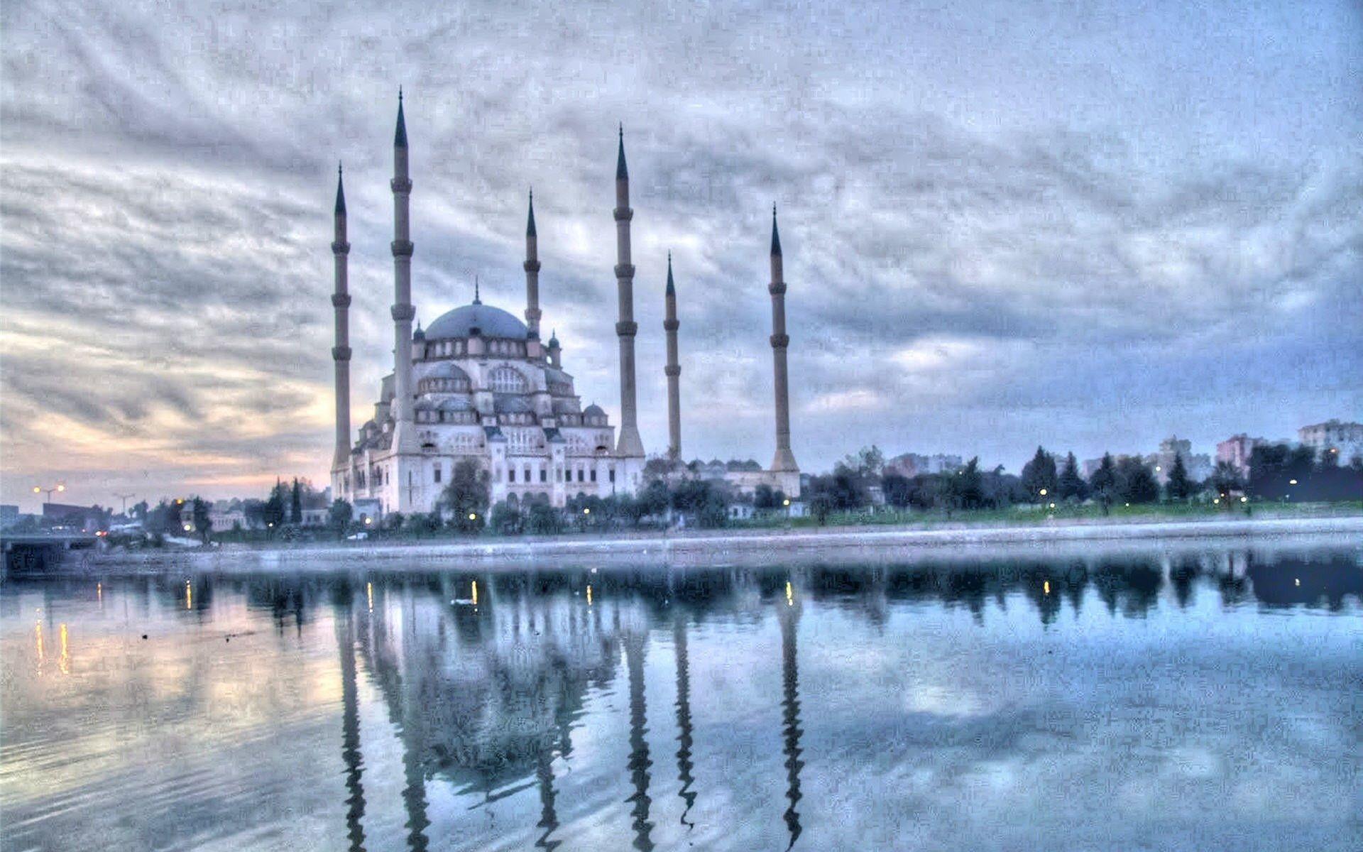 Blue Mosque Istanbul Wallpapers For Desktop and Mobile