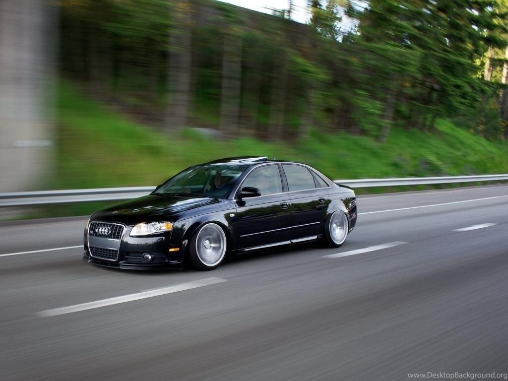 Black Audi Rs4