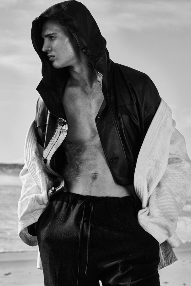 DSECTION MAGAZINE: Julian Schneyder by Philippe Vogelenzang