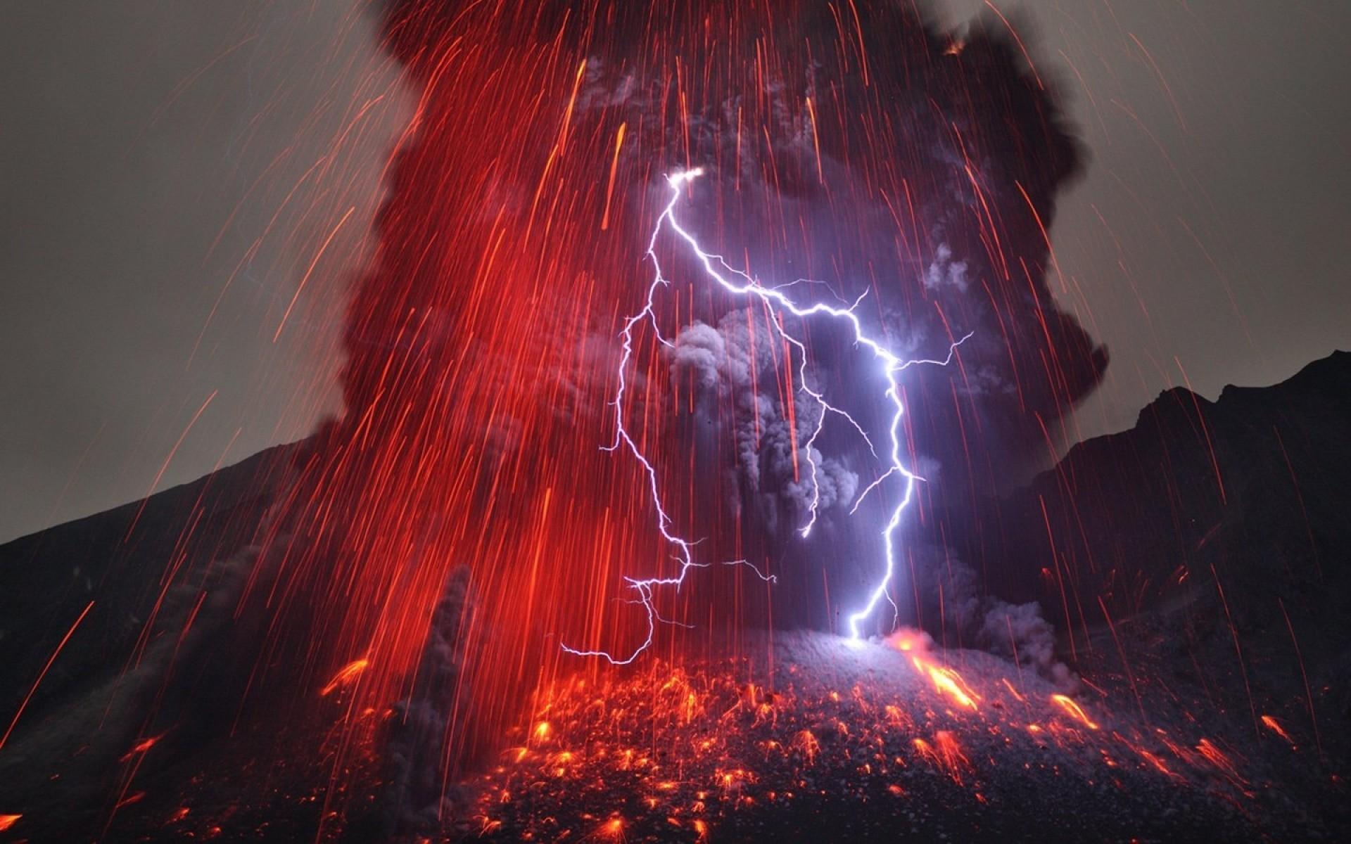 Download Volcano, Lightning Wallpapers for MacBook Pro 17