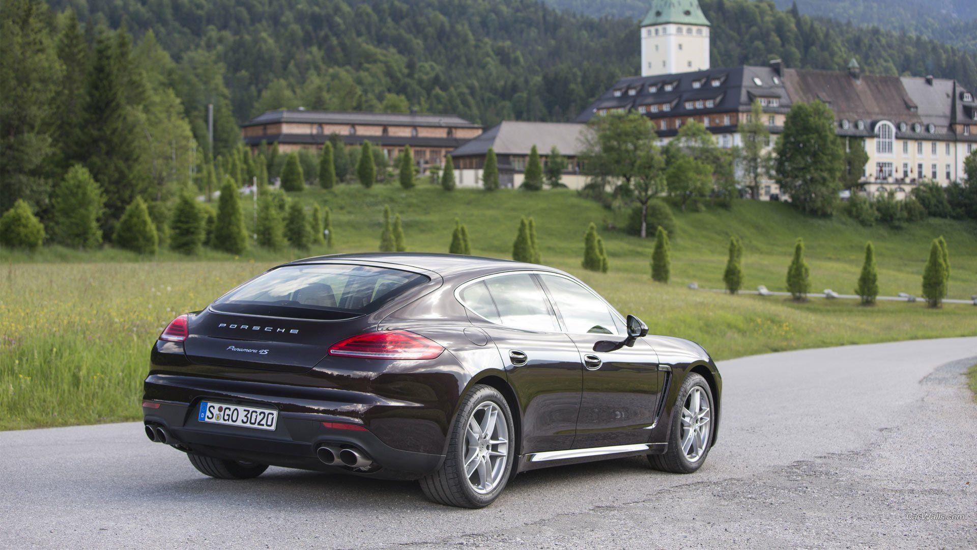 25 Porsche Panamera 4S HD Wallpapers