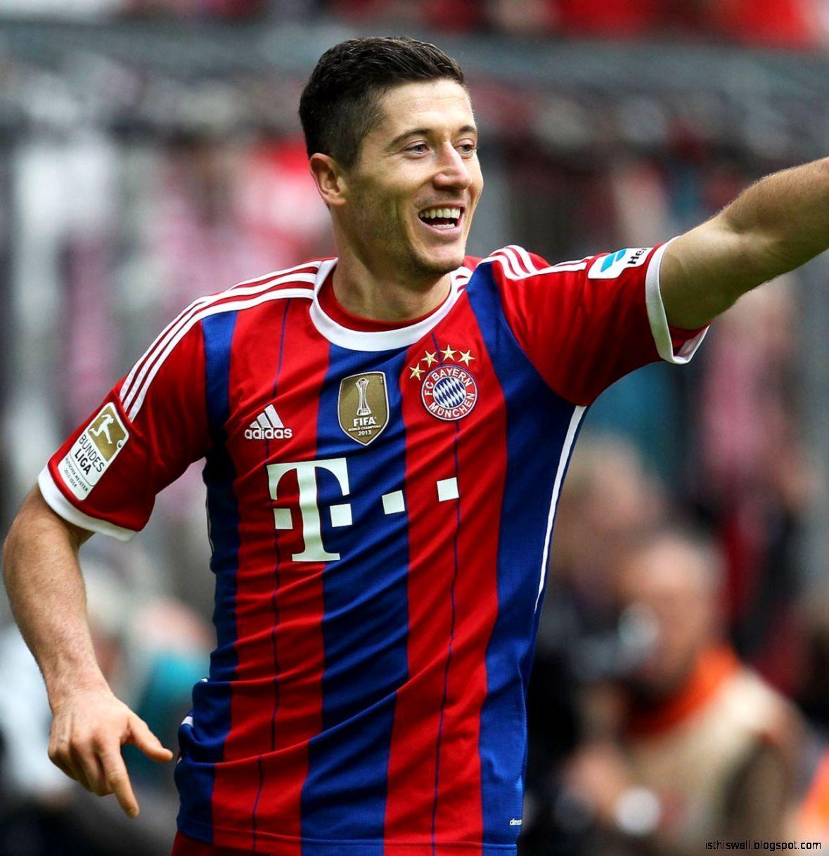 Robert Lewandowski Wallpapers Hd Wallpapers With Resolution