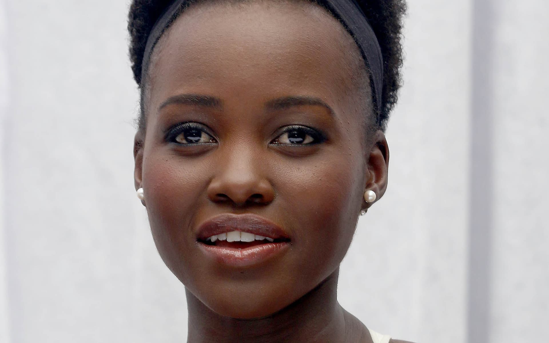 15+ Lupita Nyong’o wallpapers High Quality Resolution Download