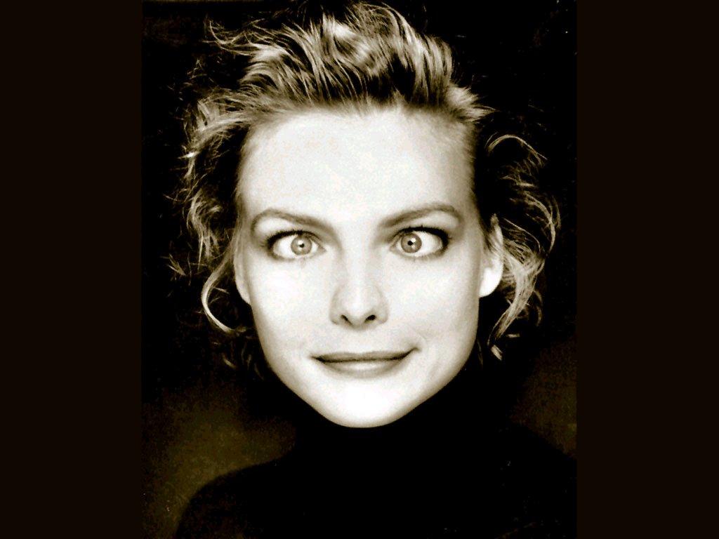 px Michelle Pfeiffer Wallpapers