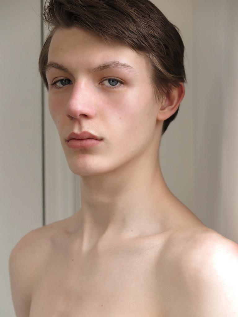 NEW FACE Finnlay Davis