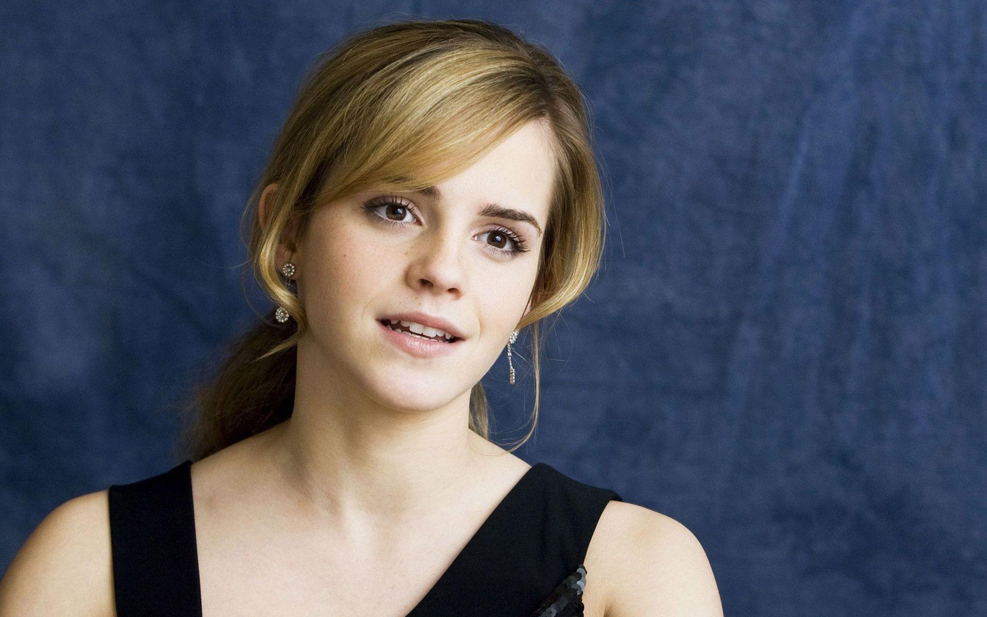 Emma Watson Wallpapers